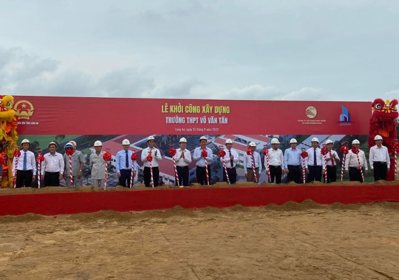 Lễ khởi công xây dựng Trường THPT Võ Văn Tần. 